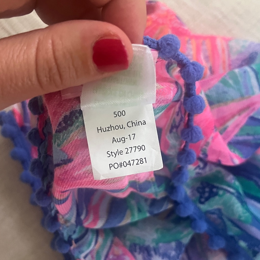 Lilly Pulitzer Scarf - Picture 4 of 5